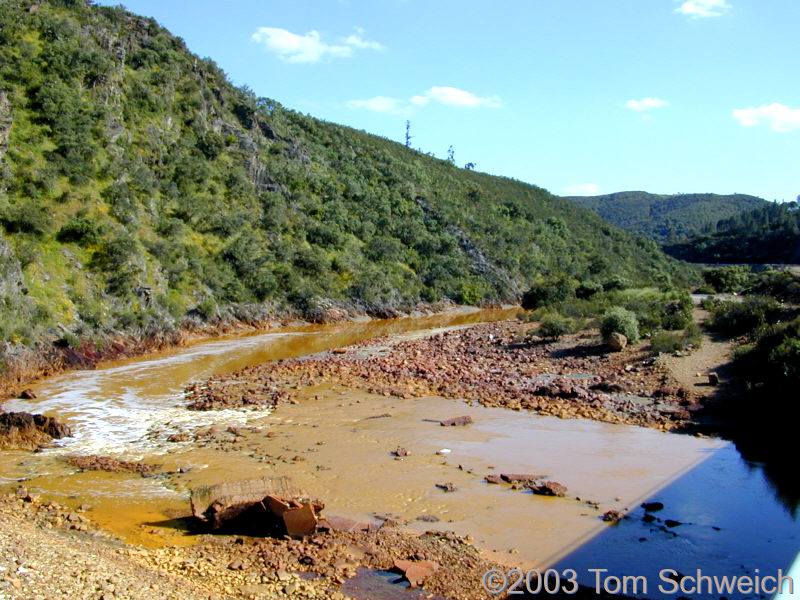 Rio Tinto from the H 5137 highway bridge near Berrocal.