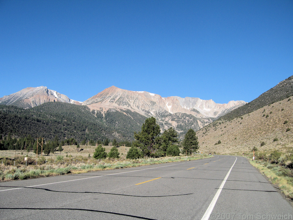 California, Mono County, Lee Vining Canyon